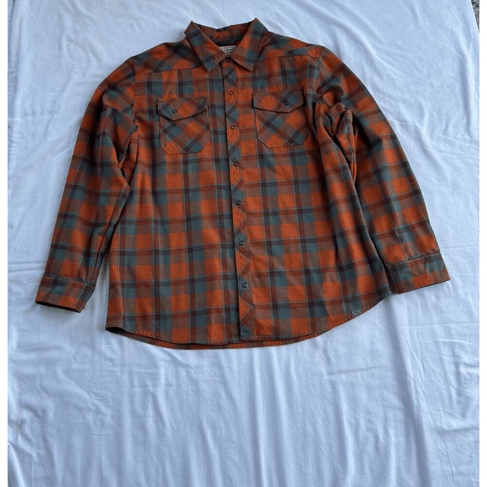 Men's L.L. Bean Button Down Polyester/Wool Blend Long-sleeved Shirt Red/Blue XL